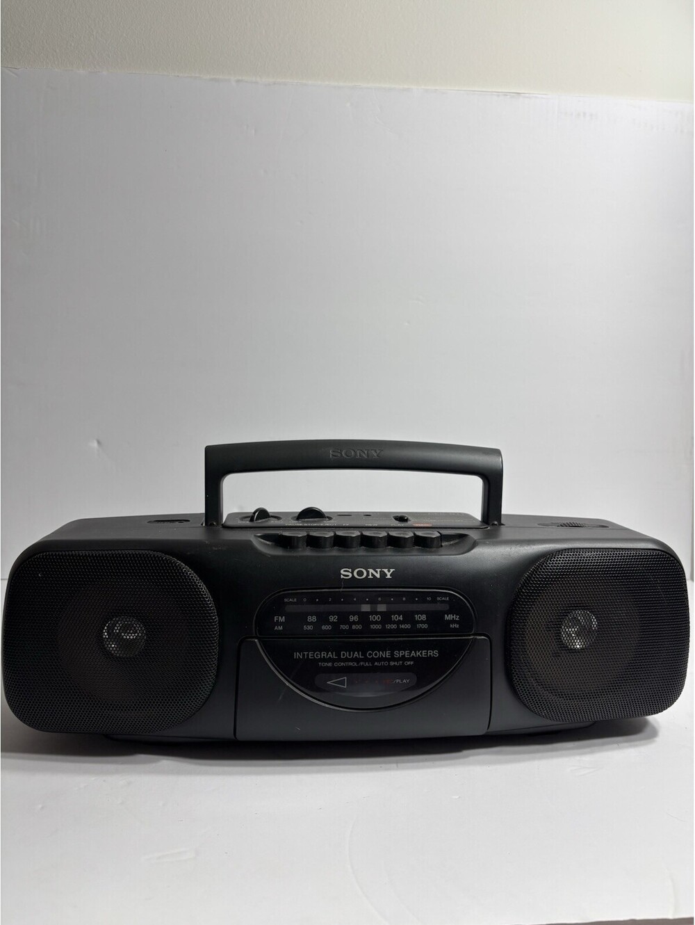 Sony CFS-B11 AM FM Radio Cassette Boombox Radio Works Cassette Untested.No Cord